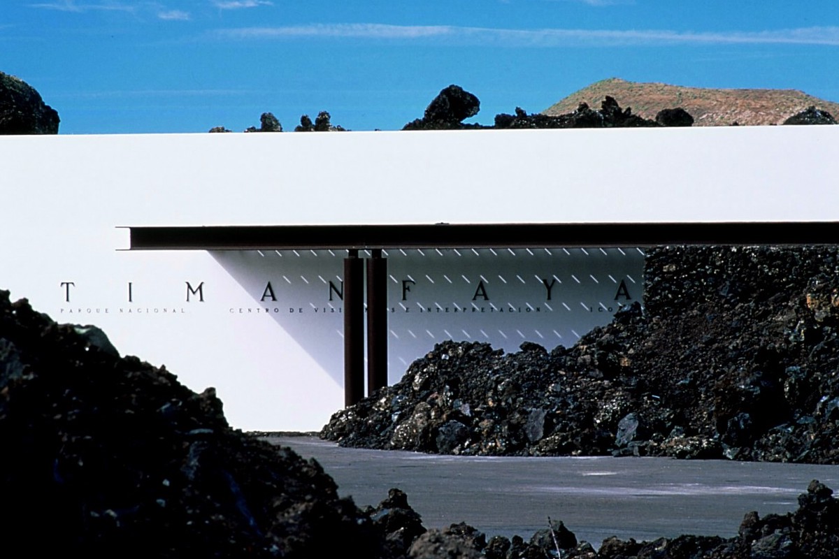 acceso al parque nacional de timanfaya